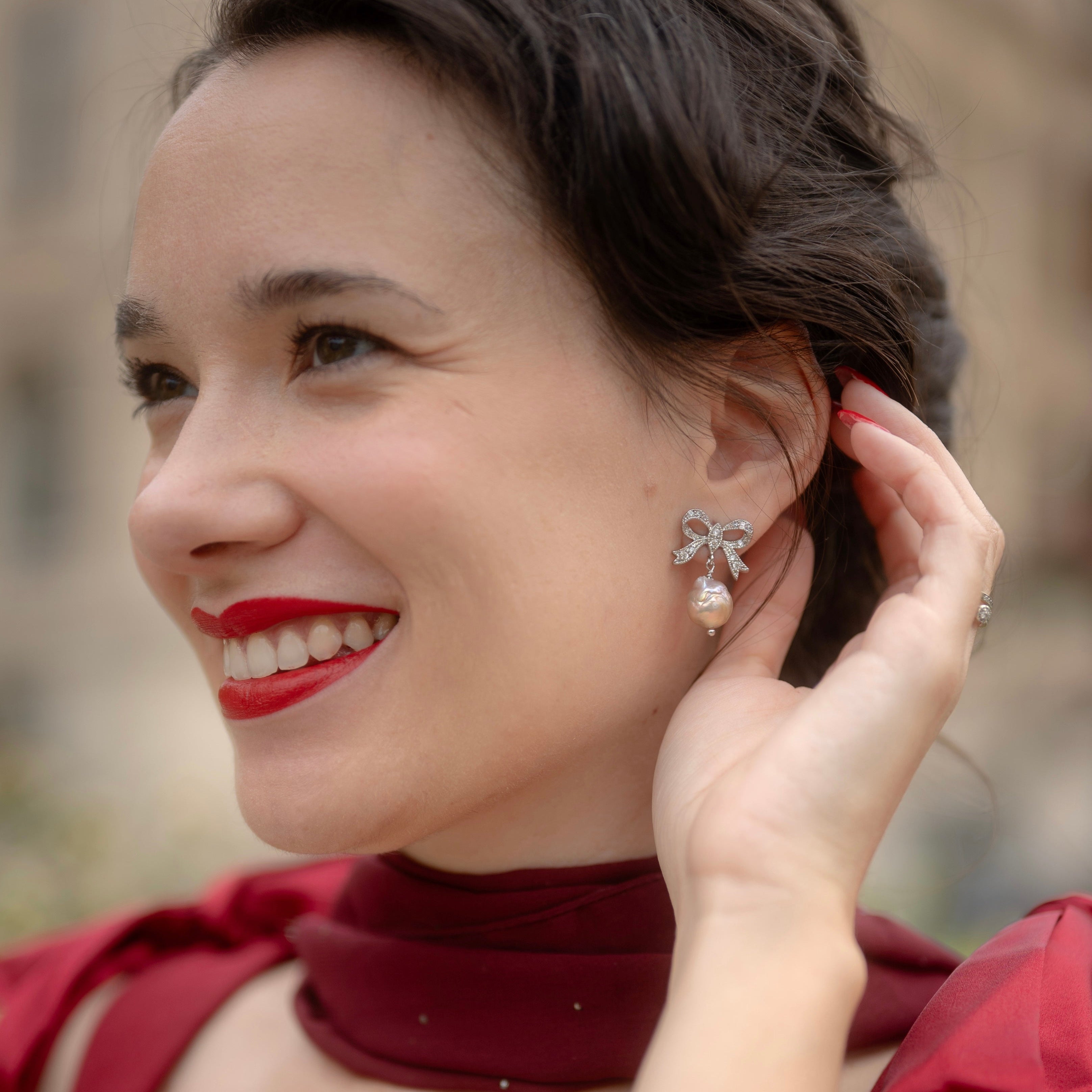 The Timeless Elegance and Healing Power of Pearl Jewelry