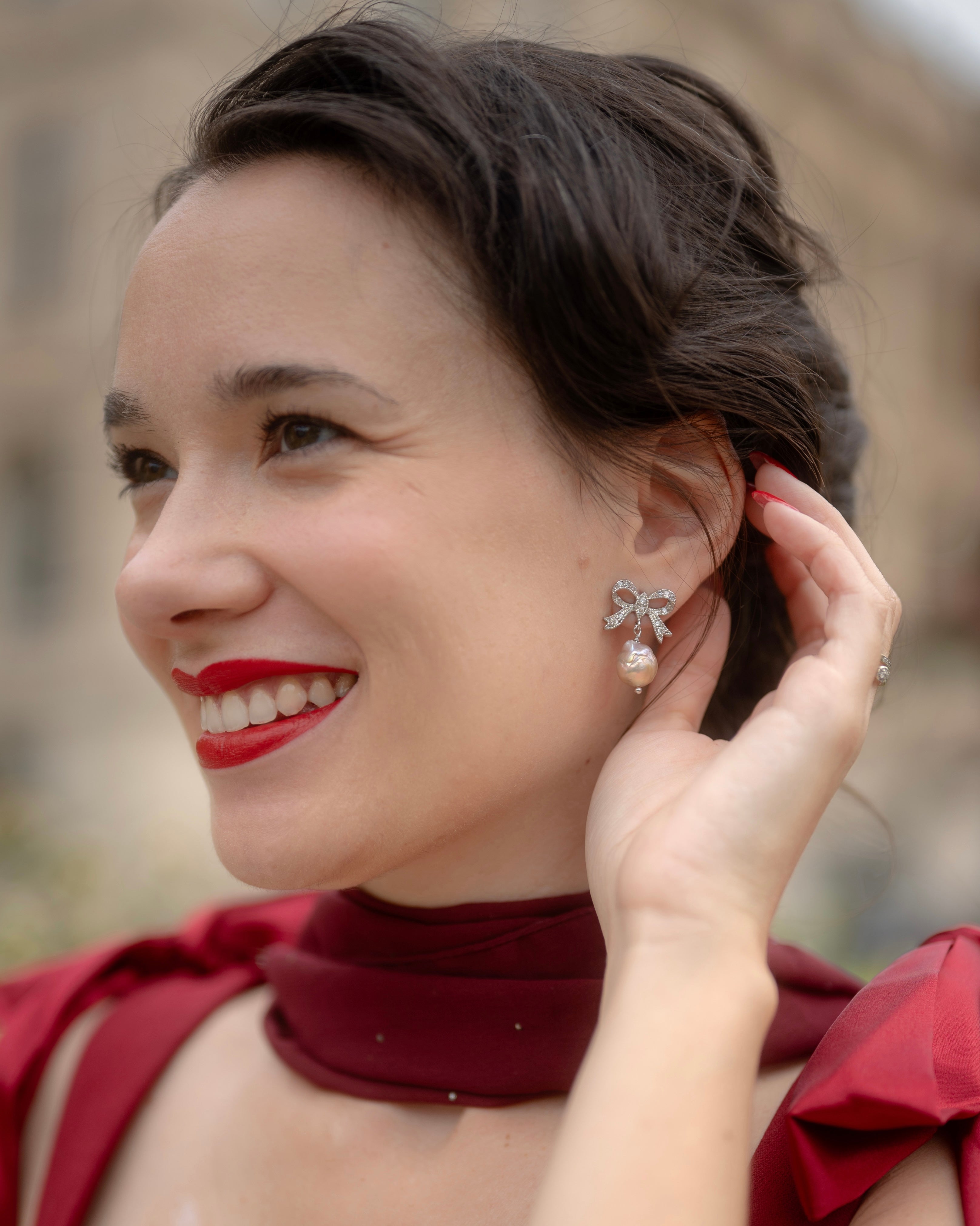 The Timeless Elegance and Healing Power of Pearl Jewelry